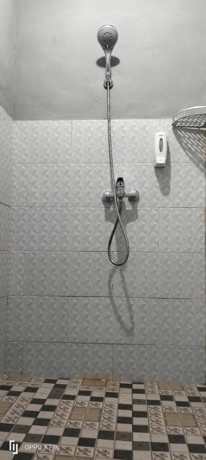 Tara Hostel Batununggul 외부 사진